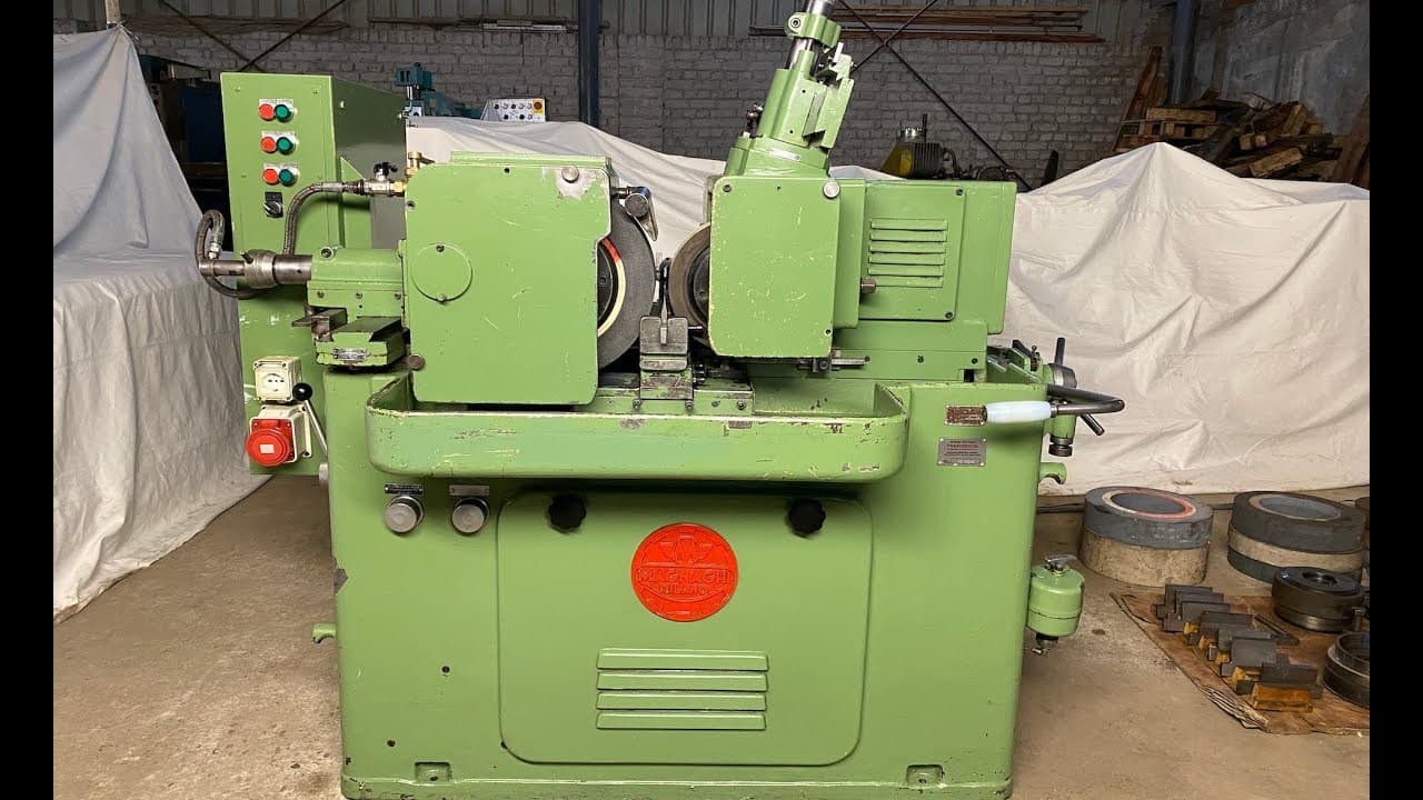 Centerless Grinding Machine
